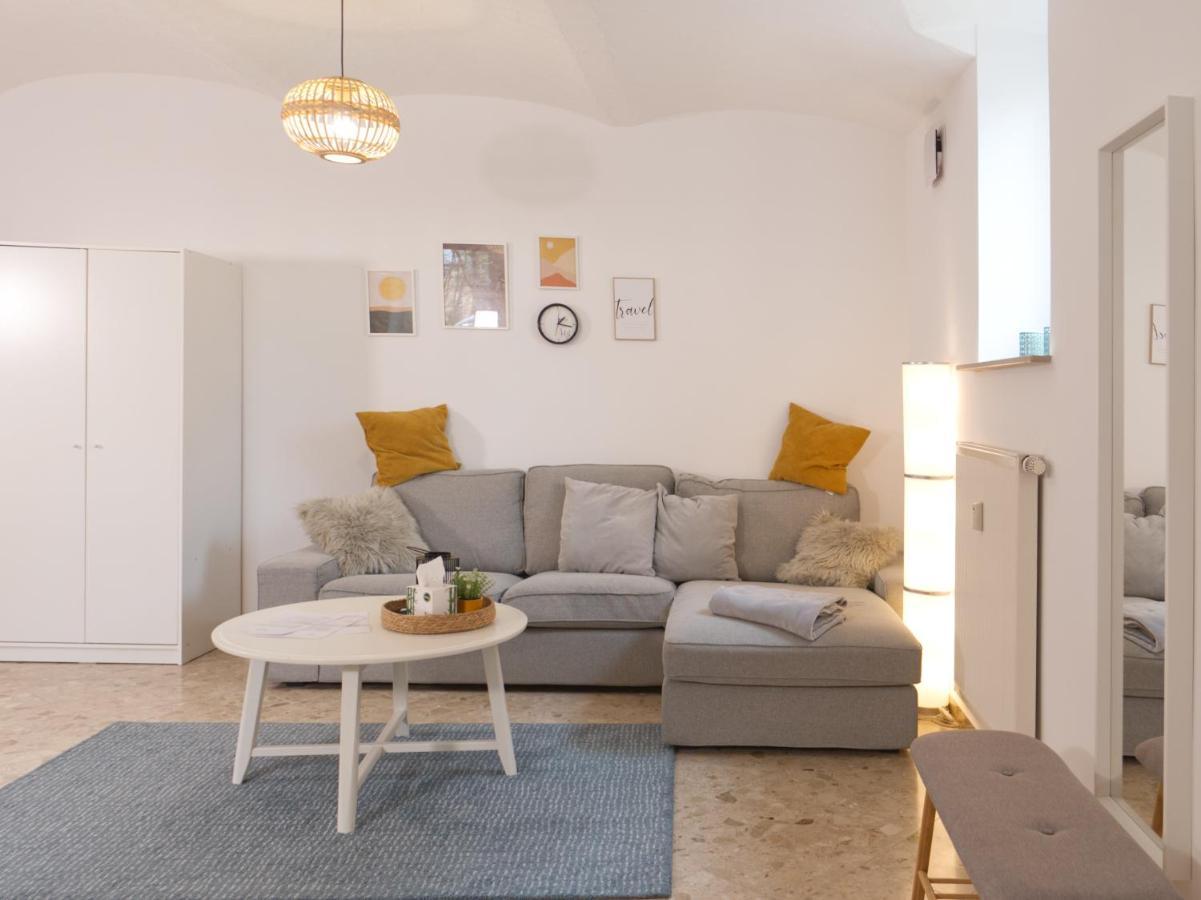 Bohnapartments Elisa - Wohlfuehlapartment Mit 2 Gratis Parkplaetzen Und 3 Schlafzimmern - Wlan - Vollausstattung 埃尔福特 外观 照片
