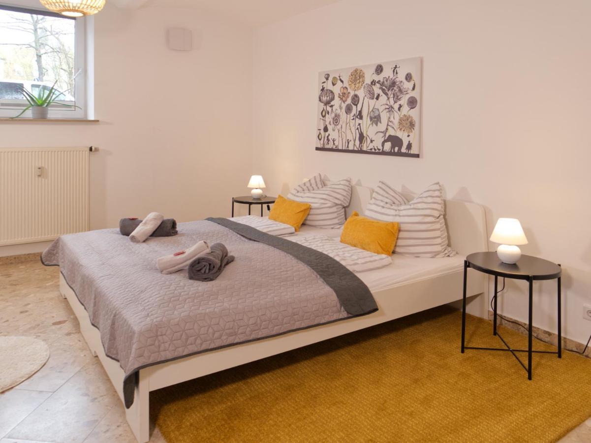 Bohnapartments Elisa - Wohlfuehlapartment Mit 2 Gratis Parkplaetzen Und 3 Schlafzimmern - Wlan - Vollausstattung 埃尔福特 外观 照片